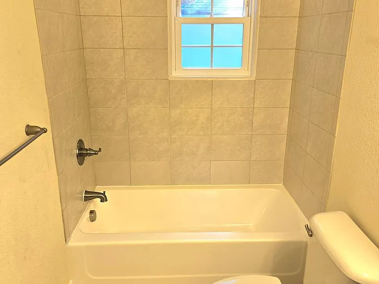 2201 Pershing Ave — Photo 19