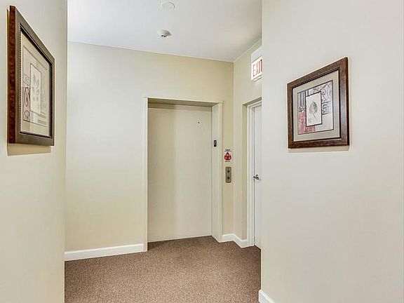 4th image of 525 Hinman Ave APT 2N
