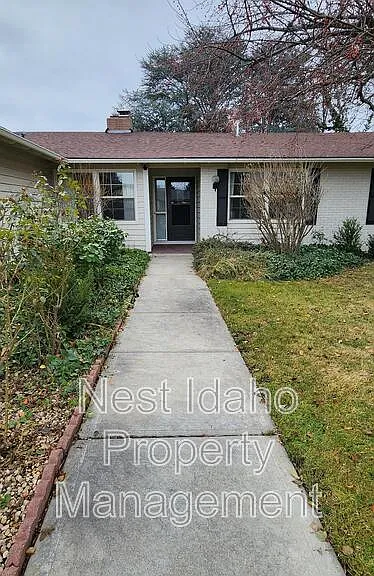 10127 W Springdale Ct — Photo 2