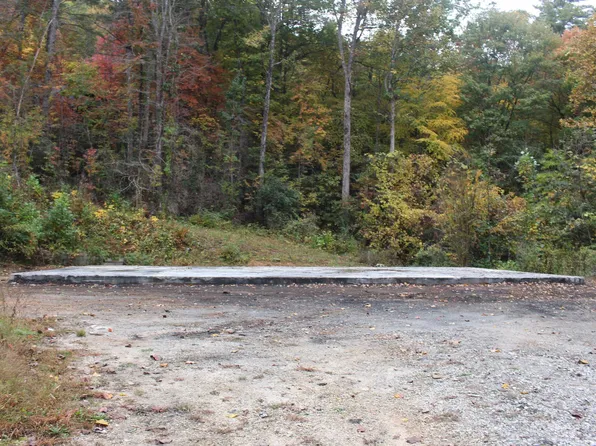 736 Western Way, Rabun Gap, GA 30568