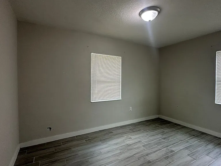 517 San Juan Blvd — Photo 17