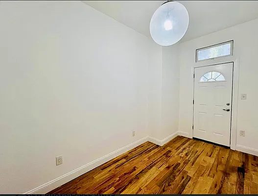 Rented by Owner | media 8
