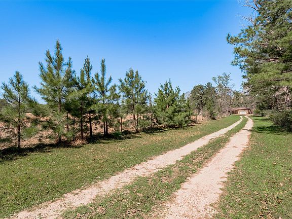 3rd image of 1533 Kickapoo Rd