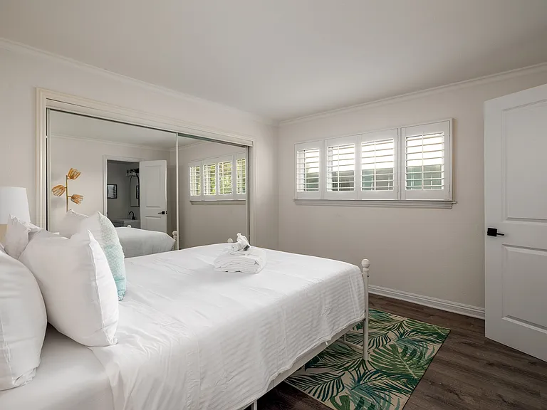 4880 Kane St — Photo 30