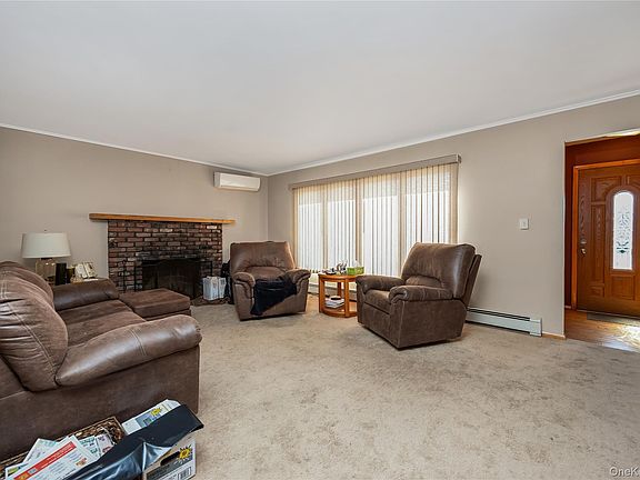 2nd image of 42 Buchanan Avenue