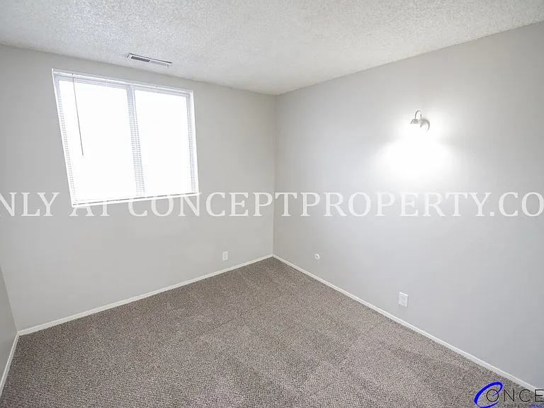 Foothill Terrace — Photo 81