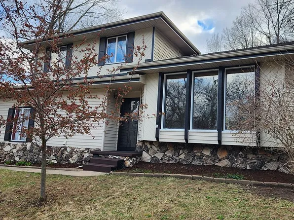 1114 Elizabeth Dr, Plattsmouth, NE 68048