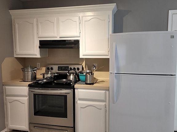 2nd image of 1310 Acme Ln #3