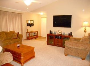 3400 Stoneview Cir SW, Cedar Rapids, IA 52404