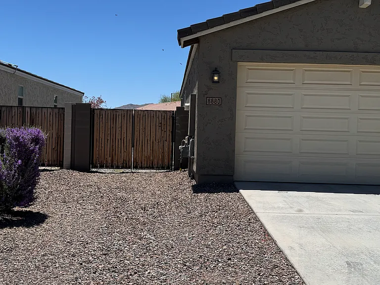 8880 N 185th Dr — Photo 14