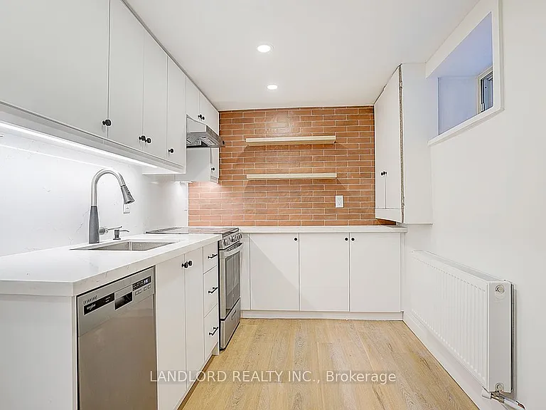 75 Kendal Ave #LOWER — Photo 3