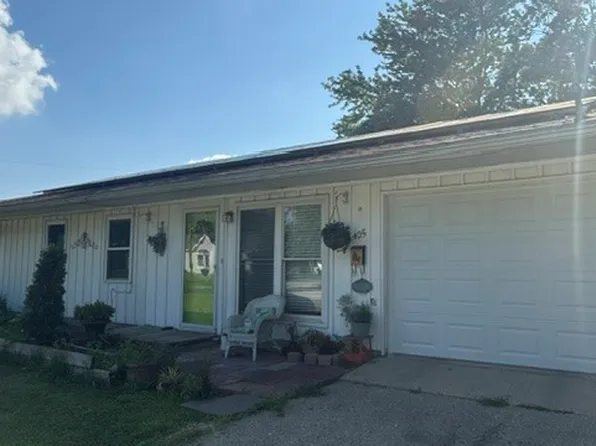 405 Grandview St, Paris, IL 61944