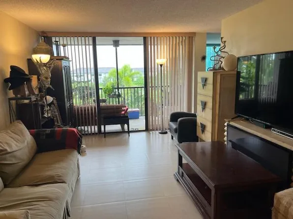 106 Lake Emerald Drive #303, Oakland Park, FL 33309