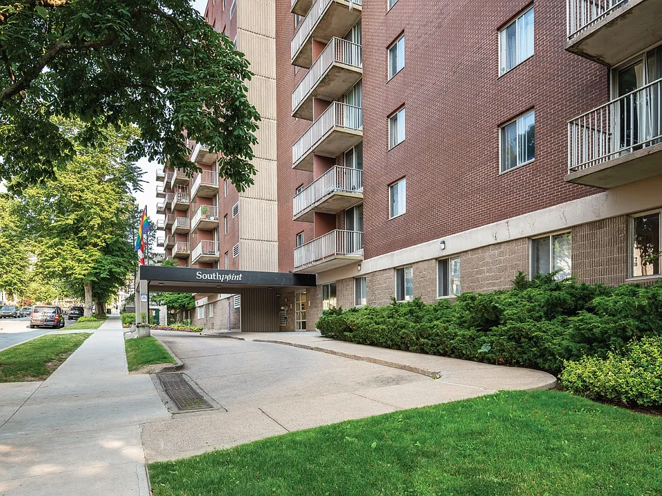 5415 Victoria Rd #603