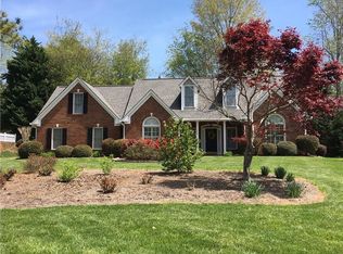 228 Allison Dr, Woodstock, GA 30188