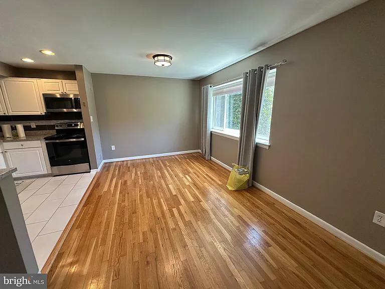 5003 Sentinel Dr #22 — Photo 4