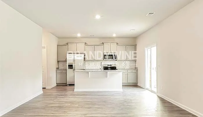 913 Hayston Way — Photo 7