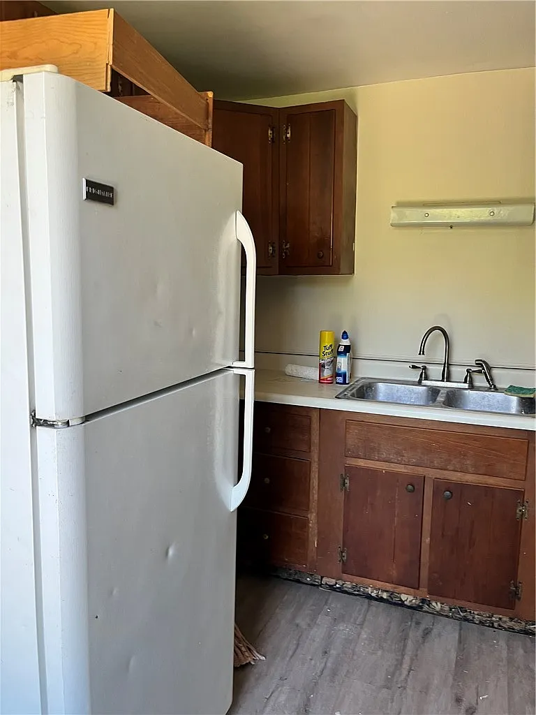 Studio, 1.0 bath, 2540 sqft, $925 — Photo 4
