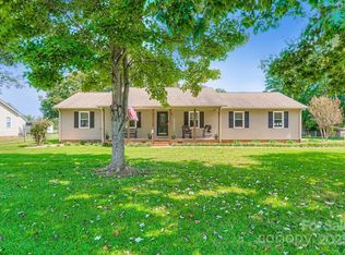 2435 Hill Top Dr, Salisbury, NC 28147