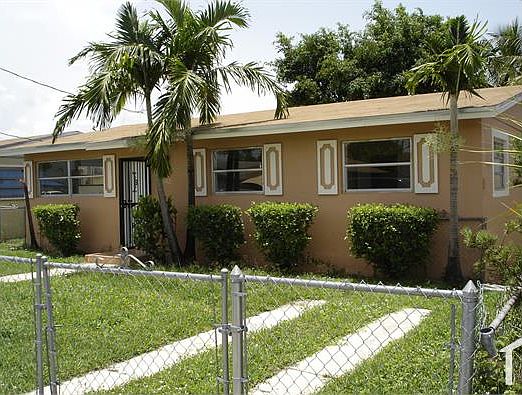 1st image of 1821 NW 155th St