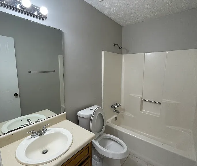 105 Fruitwood Trce #A — Photo 5
