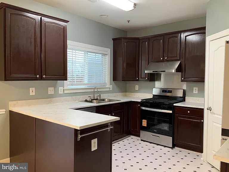 3301 Castle Ridge Cir #36 — Photo 14