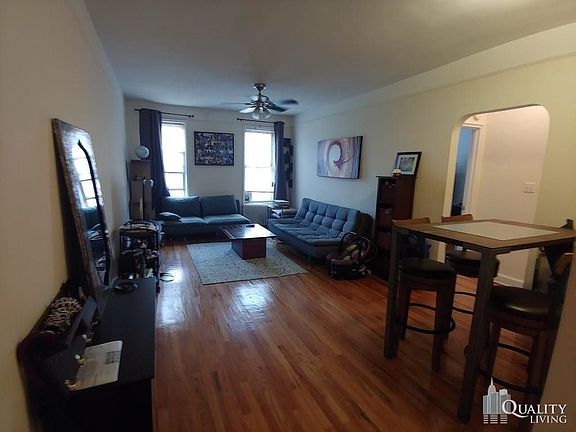 2nd image of 425 W Broadway APT 5E