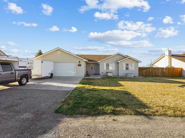 350 W 2nd St, Hazelton, ID 83335