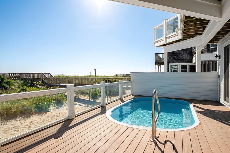 881 Dune Rd, West Hampton Dunes, NY 11978 | Out East