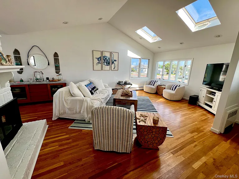 381 Lido Blvd — Photo 5