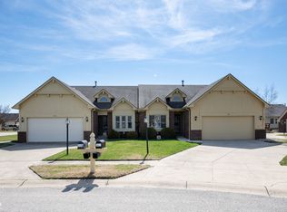 946 Peppermill Run, Greenwood, IN