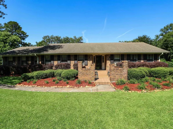 1016 Sandrock Rd, Anniston, AL 36207
