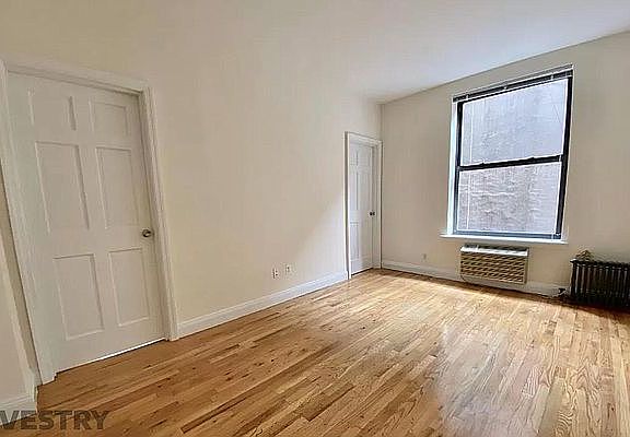 3rd image of 310 E 19th St APT 12