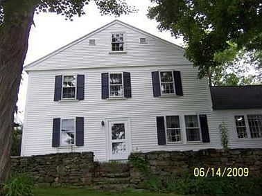 3rd image of 292 Crawford St