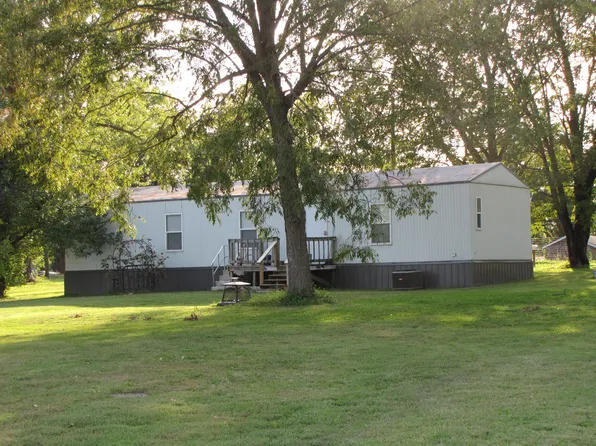 202 N Center Street, Everton, MO 65646