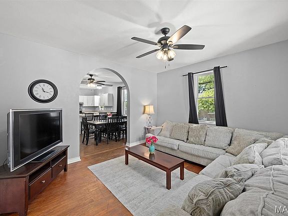 4th image of 920 S 5th St