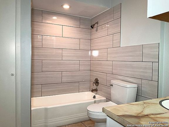 2nd image of 8038 Broadway St