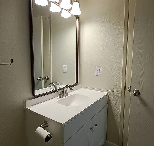 1934 Lincoln Ave SE #203 — Photo 16