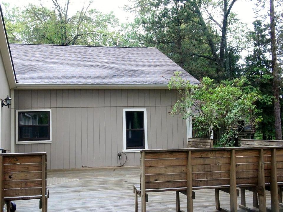 2nd image of 1760 Bailey Ln