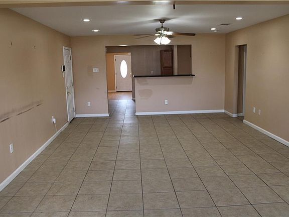 5th image of 4717 Mendez St