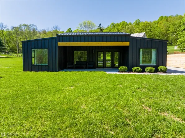 4059 Township Road 271, Millersburg, OH 44637