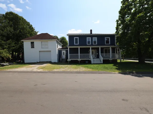 4 Pearl Street, Mexico, ME 04257