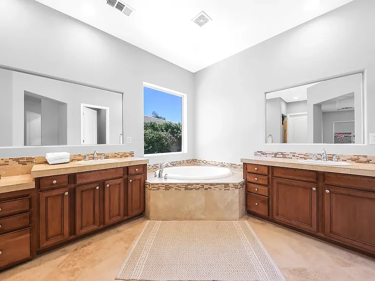 48794 Pear St — Photo 14