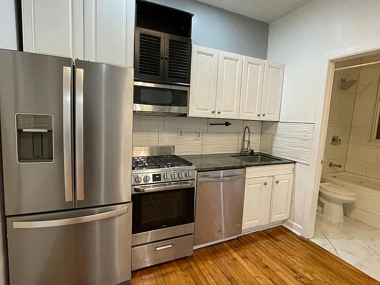 1224 N Cleaver St #1R — Photo 1