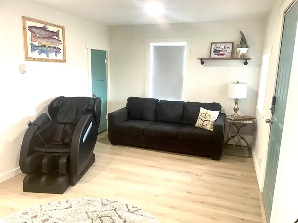 711 Lena St, Salmon, ID 83467