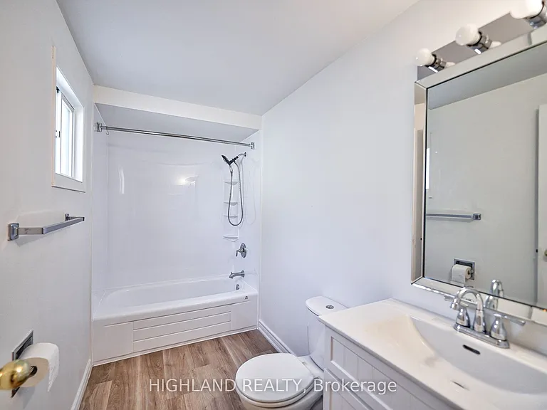 6455 Tisler Cres — Photo 18