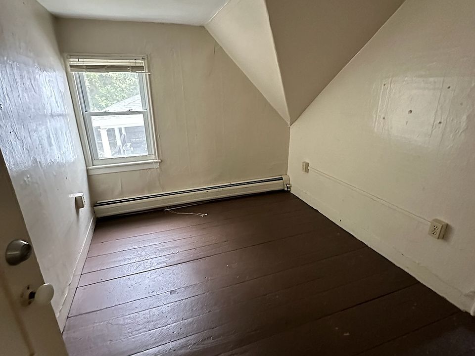 2nd image of 12-14 Water St #2