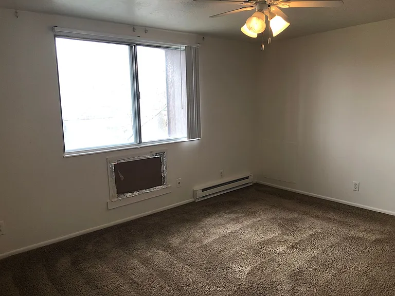 320 E 5th Ave — Photo 21