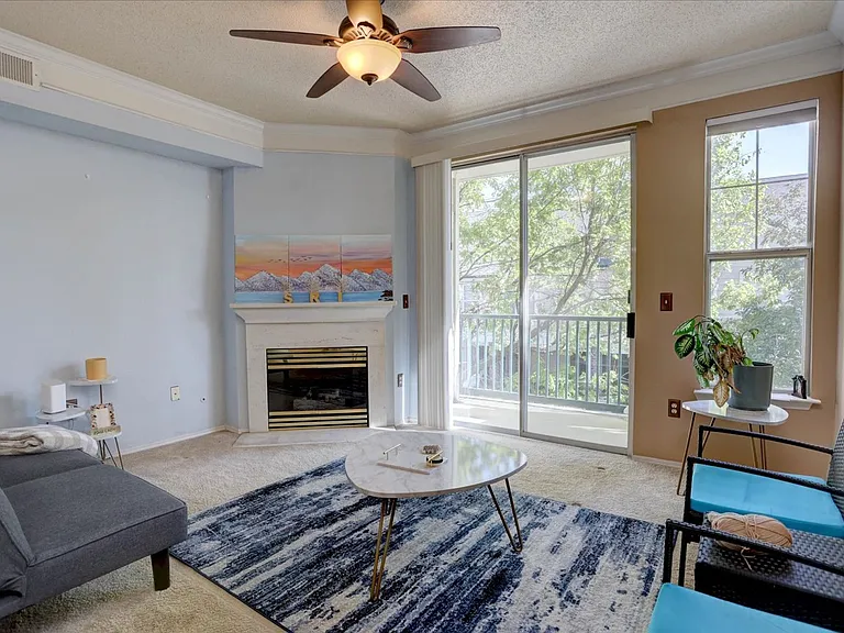 1849 Spaulding Cir — Photo 7