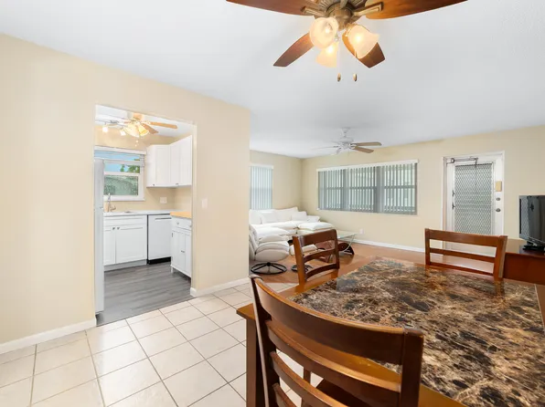 396 Windsor Q, West Palm Beach, FL 33417